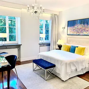 Mondrian Luxury & Market Square I 5*, Warszawa Polska